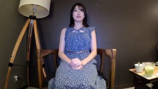 北京 杀人游戏黑丝长腿美脚御姐车内调教足交榨精，手足并用让你爽，完整购买
